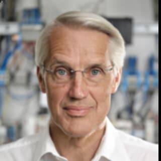 Dr. Georg Riegel, Verkäufer deZem GmbH